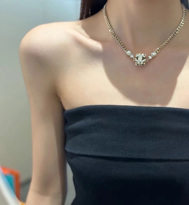 Chanel necklace CE16586