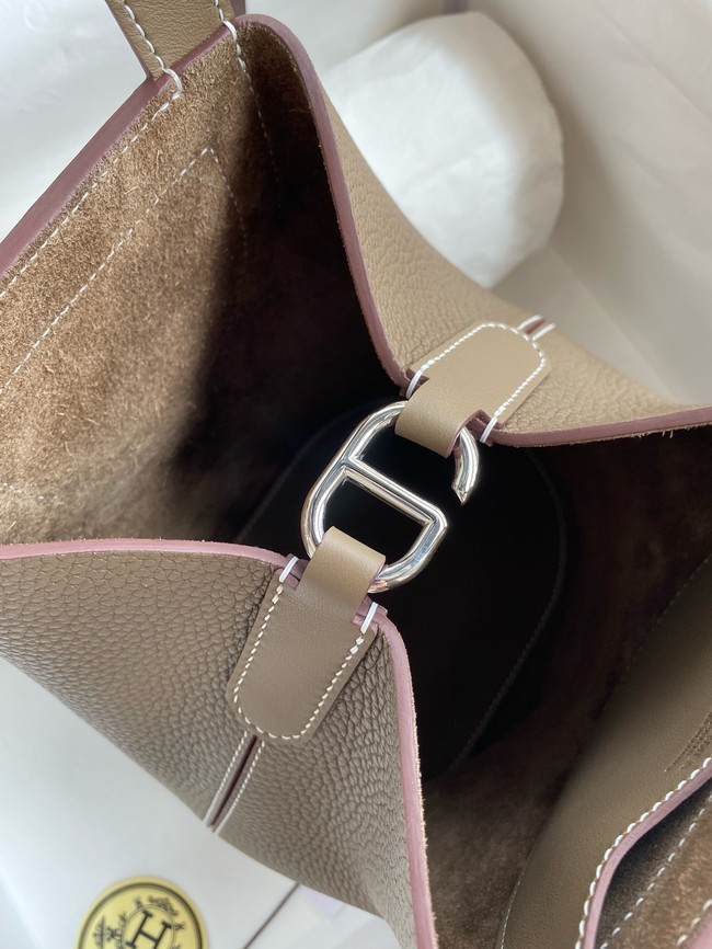 Hermes in the loop Togo Leather Bag H3369-18