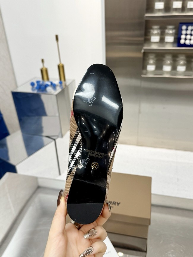 BurBerry Shoes 45068-1