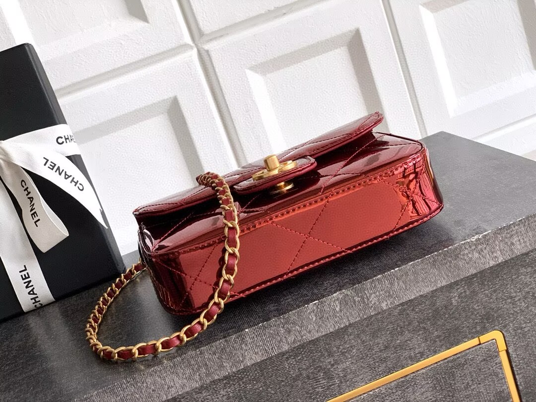 Chanel 25K Original Patent Leather Top Handle Bag  A6320 Wine