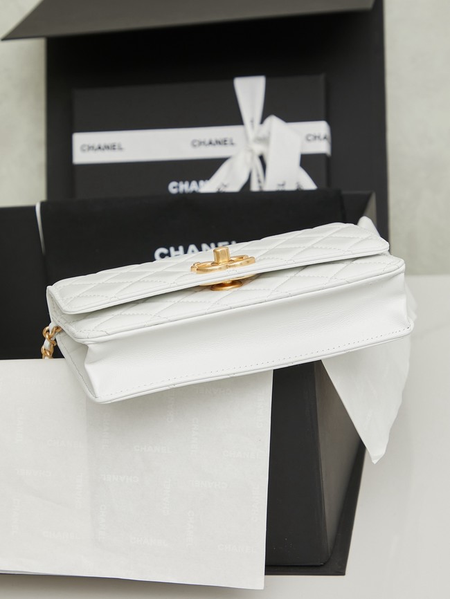 Chanel Wallet On Chain AP3938 white